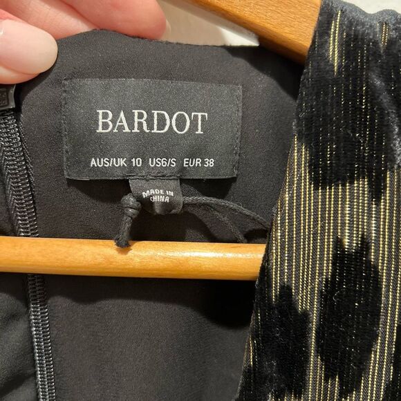 Bardot Ariela Mini Faux Wrap Long Sleeve Cocktail V Neck Dress Size 6 Small - Picture 5 of 9